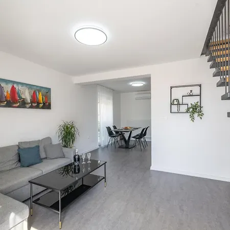 Apartment Coral Brodarica (Sibenik-Knin)