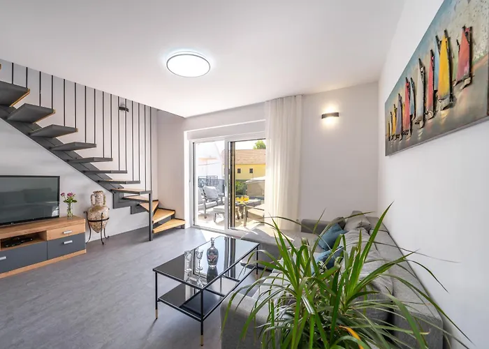 Coral Appartement Brodarica (Sibenik-Knin)